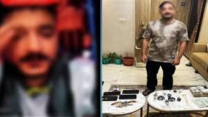 تفاصيل القبض على مشاهير التيك توك في مصر وعلاقتهم بقضية إبراهيم شيكا 2025